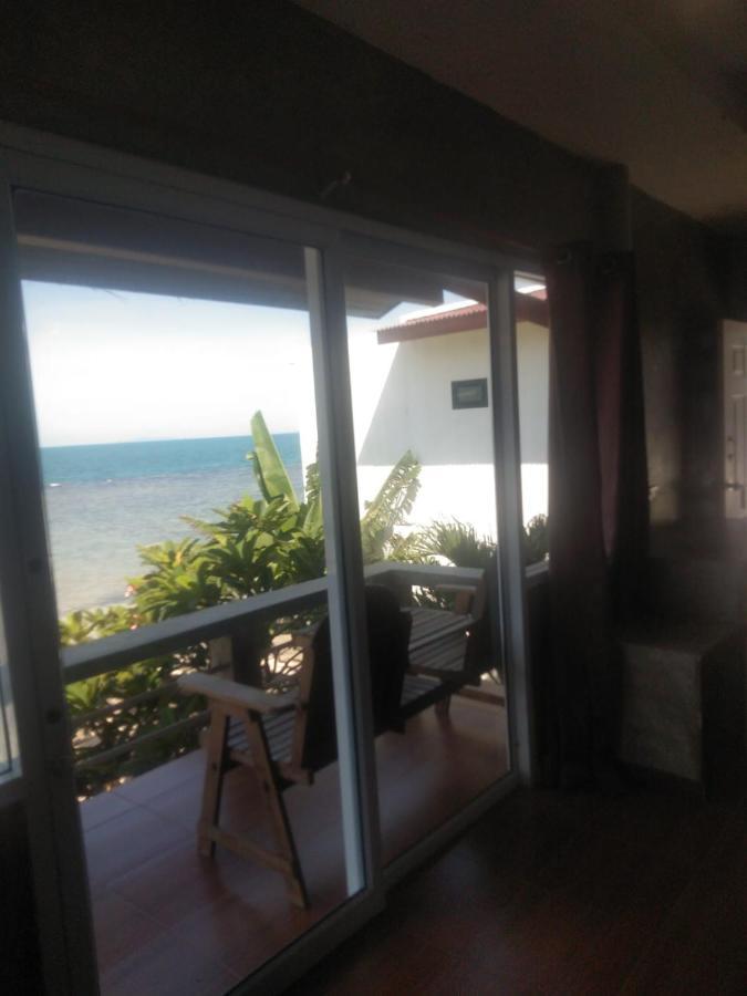 Charung Beach Хаад Рин Екстериор снимка