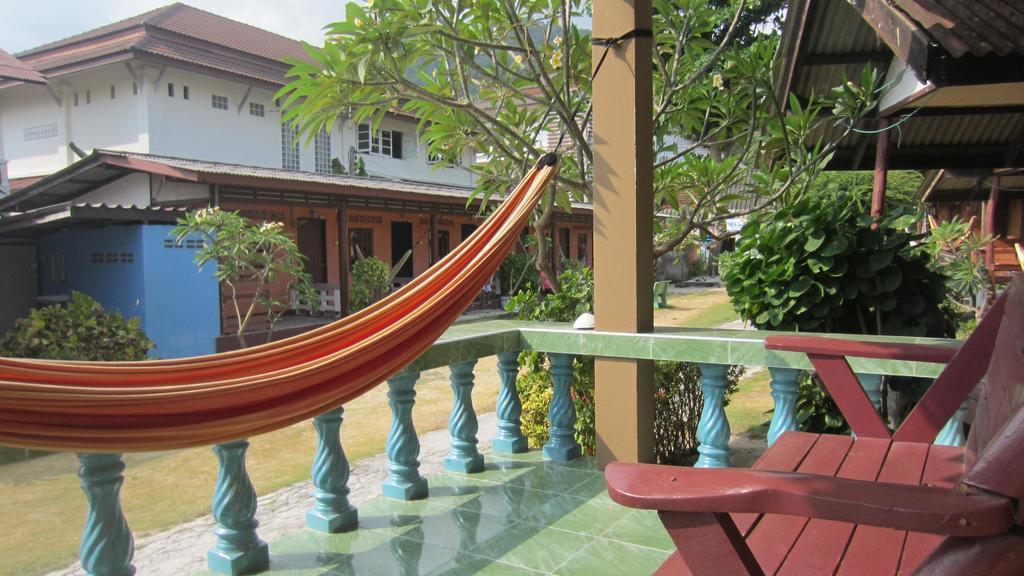 Charung Beach Хаад Рин Екстериор снимка