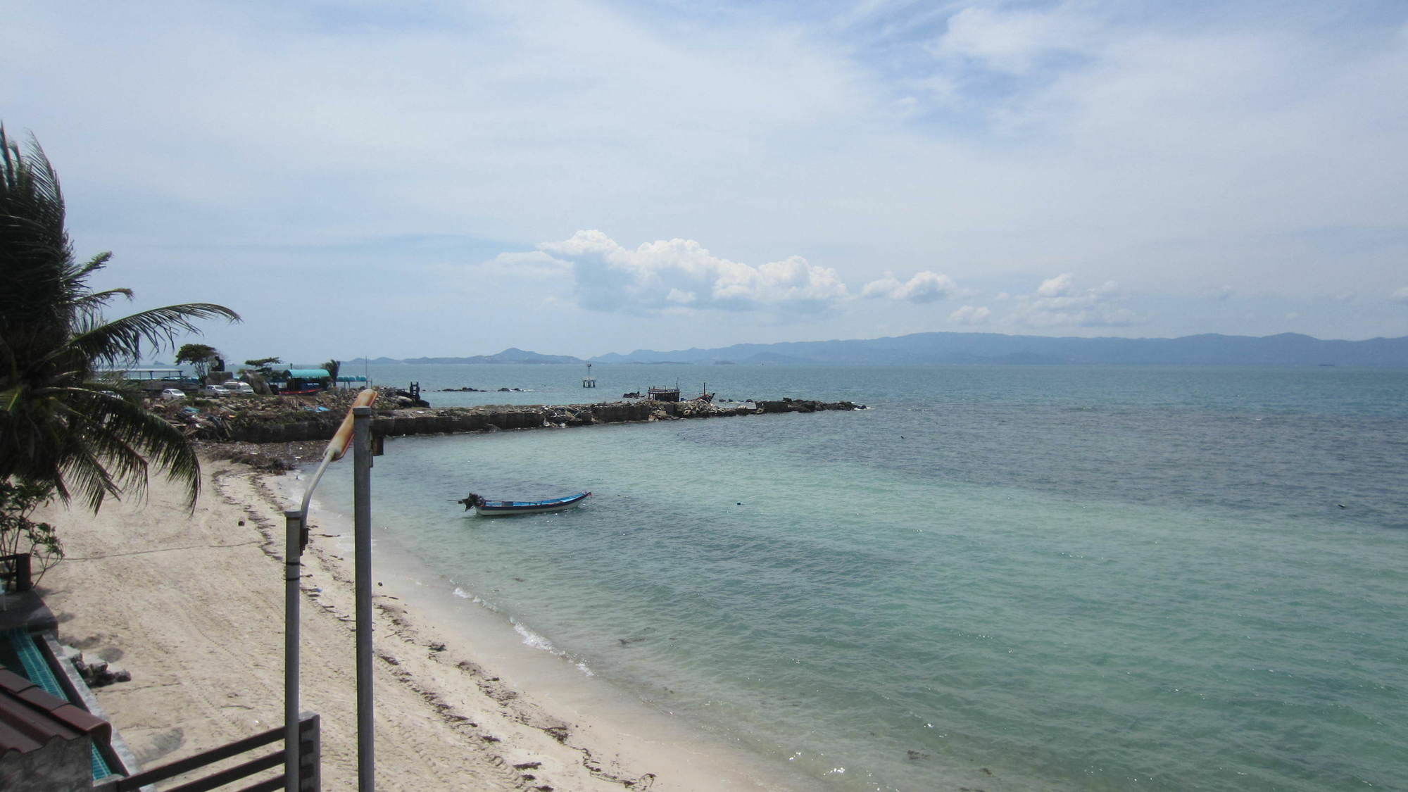 Charung Beach Хаад Рин Екстериор снимка